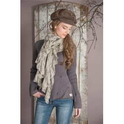 Vacker stickad tröja i...