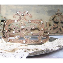 Romantisk tiara i fransk lantstil
